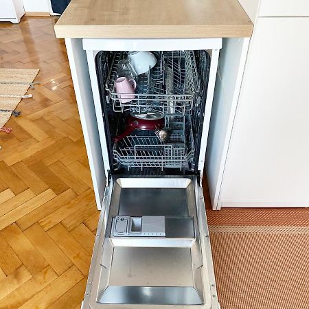 Bright Apartment 45M2 - Free Parking - Wifi Риека Экстерьер фото