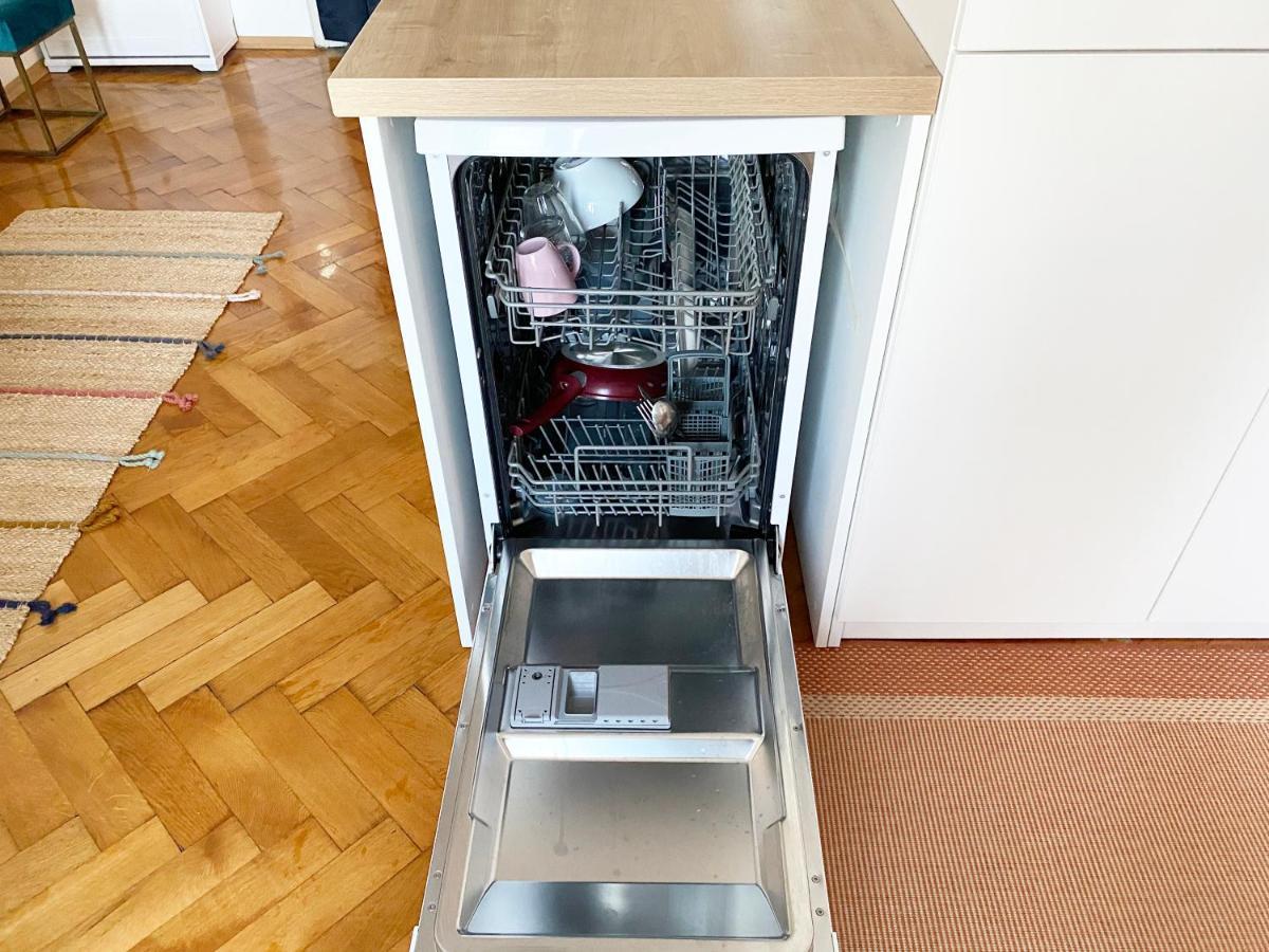 Bright Apartment 45M2 - Free Parking - Wifi Риека Экстерьер фото