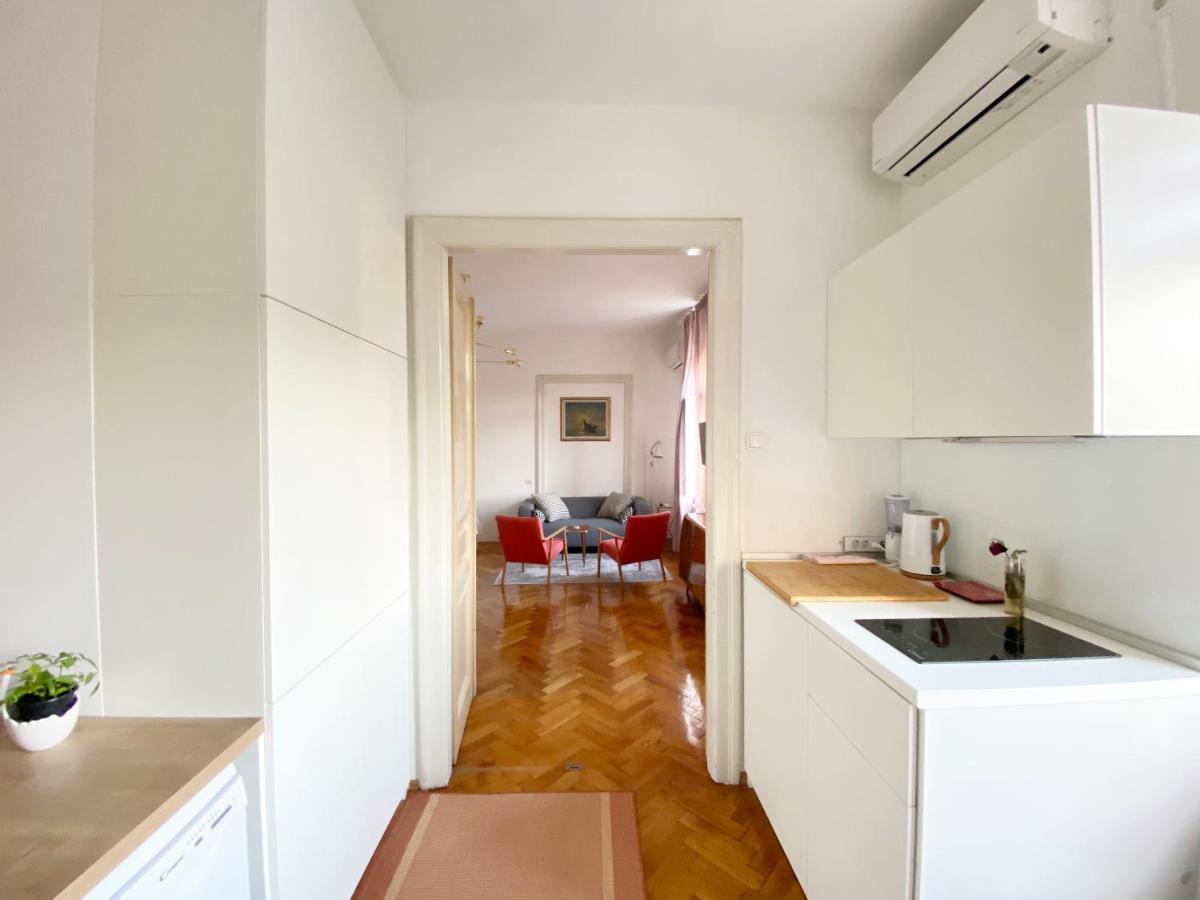 Bright Apartment 45M2 - Free Parking - Wifi Риека Экстерьер фото