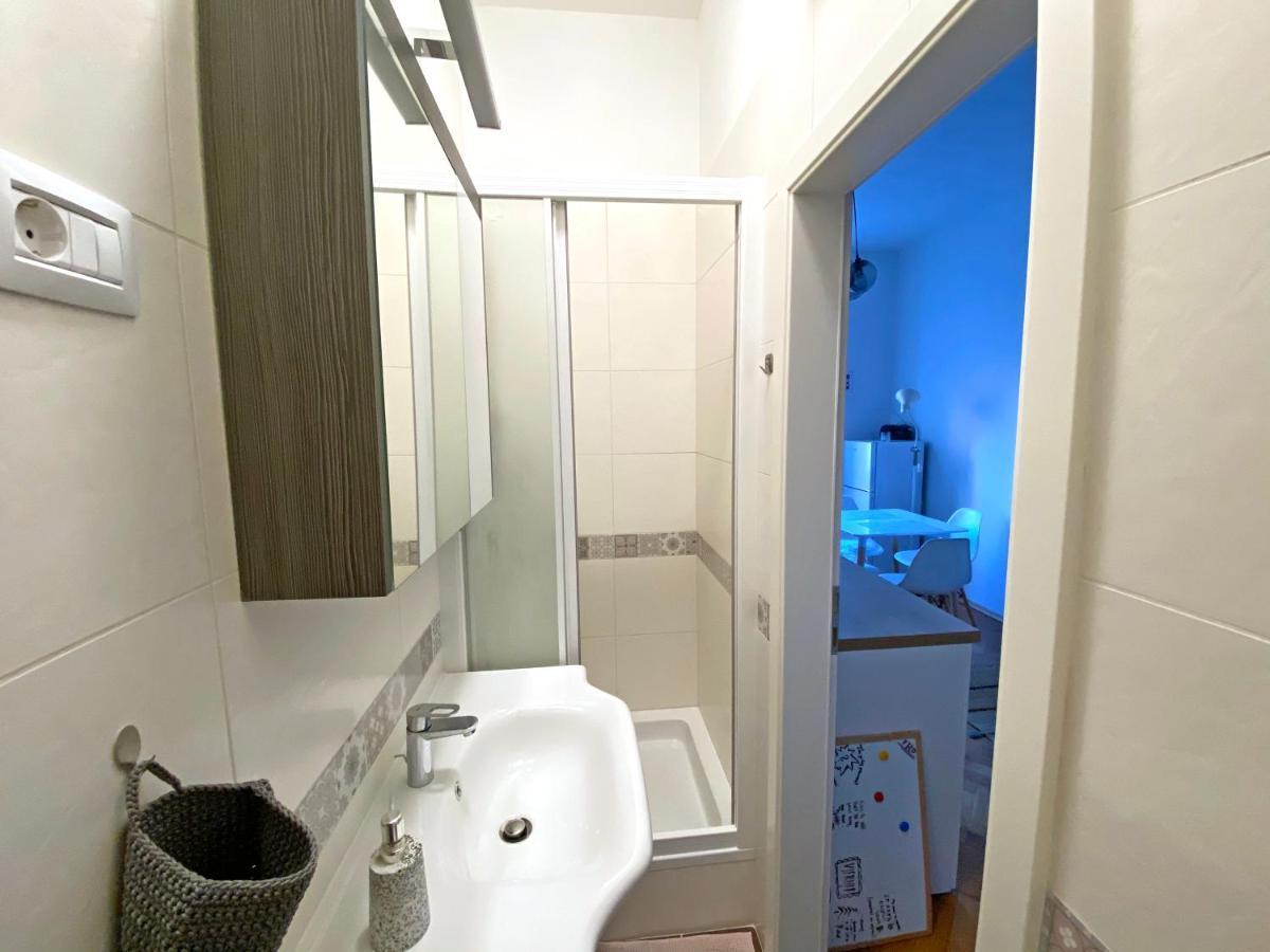 Bright Apartment 45M2 - Free Parking - Wifi Риека Экстерьер фото