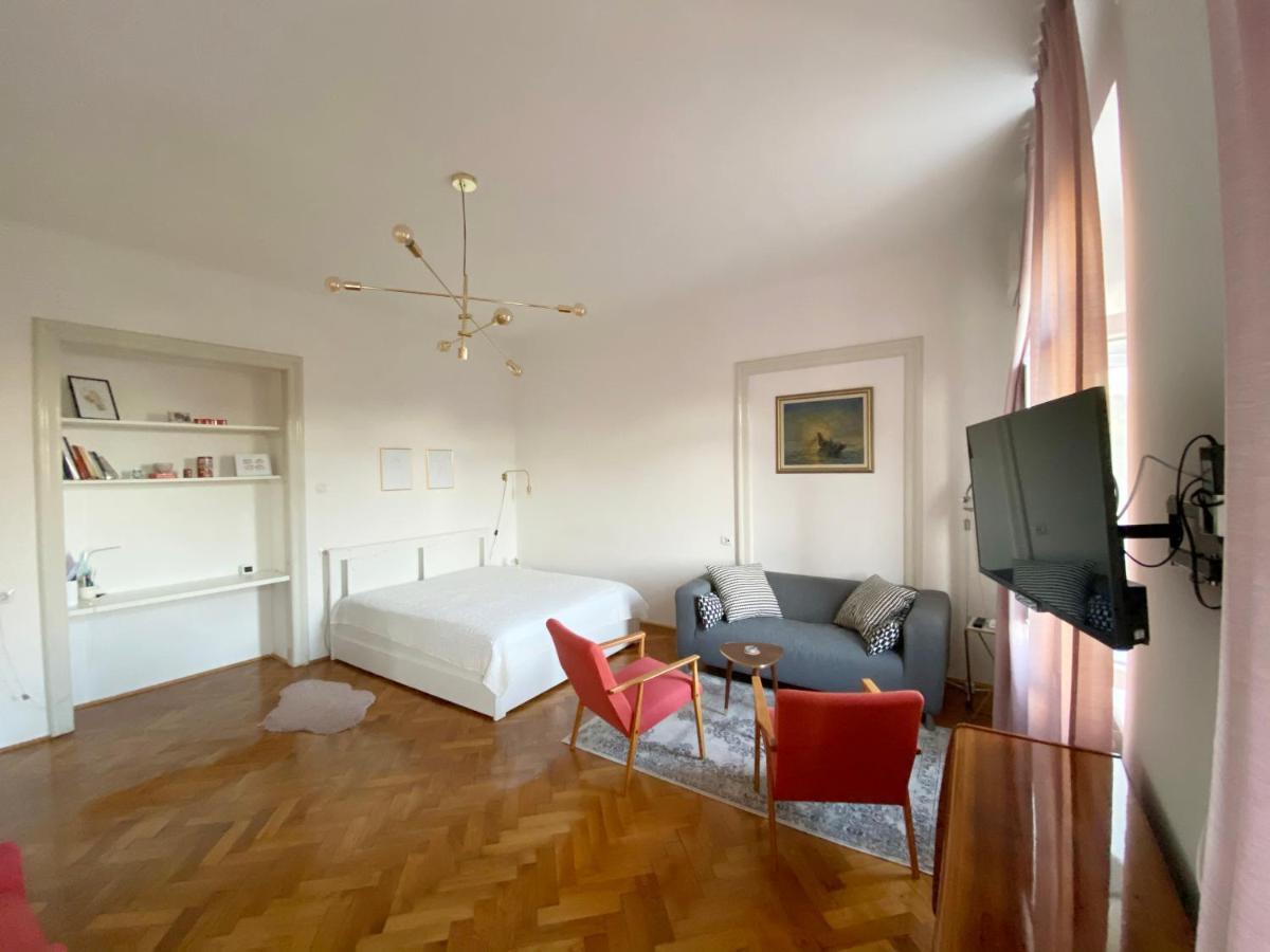 Bright Apartment 45M2 - Free Parking - Wifi Риека Экстерьер фото